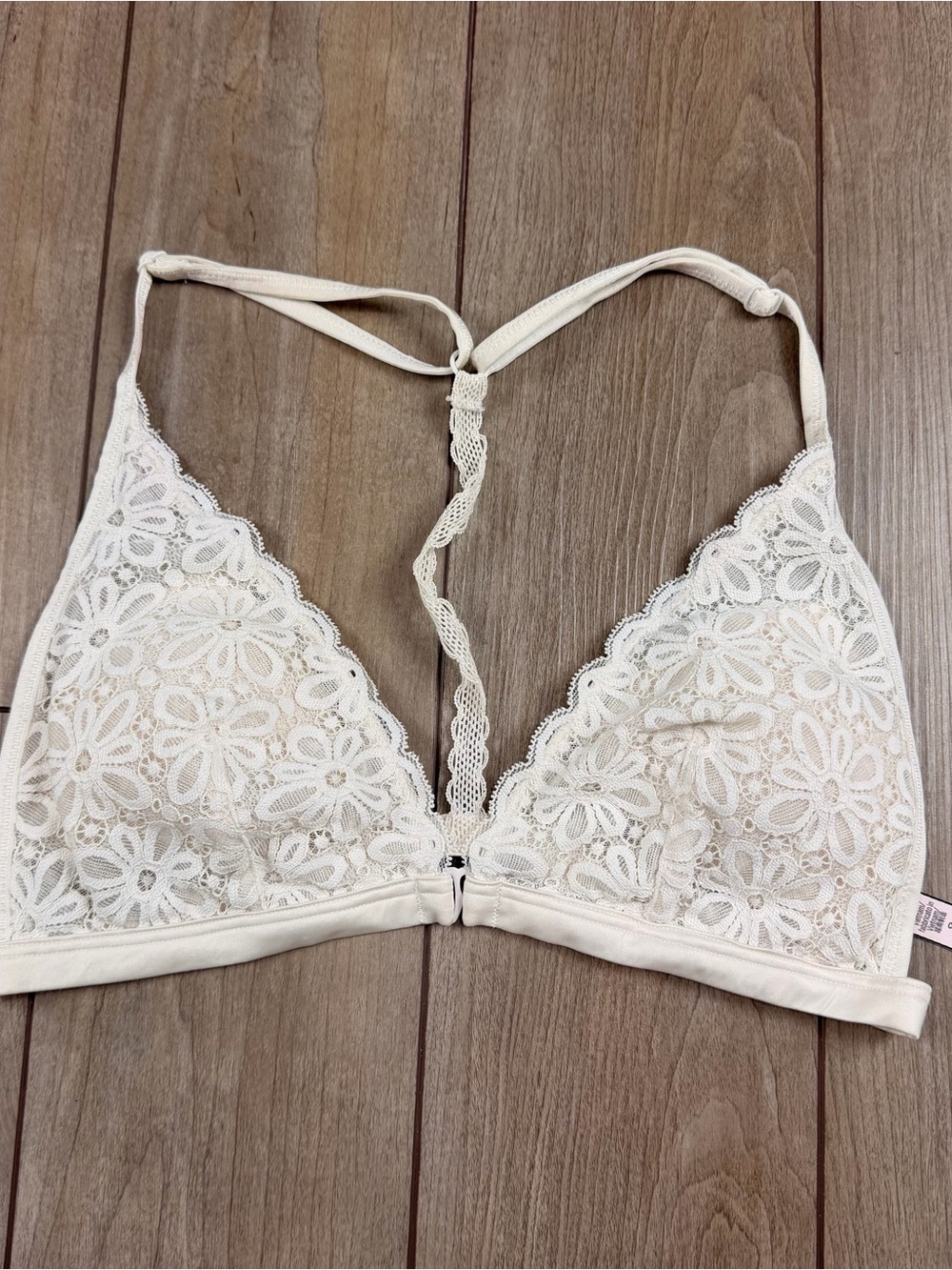 Victoria's Secret Cream Floral Lace Bralette with Racerback Strap medium